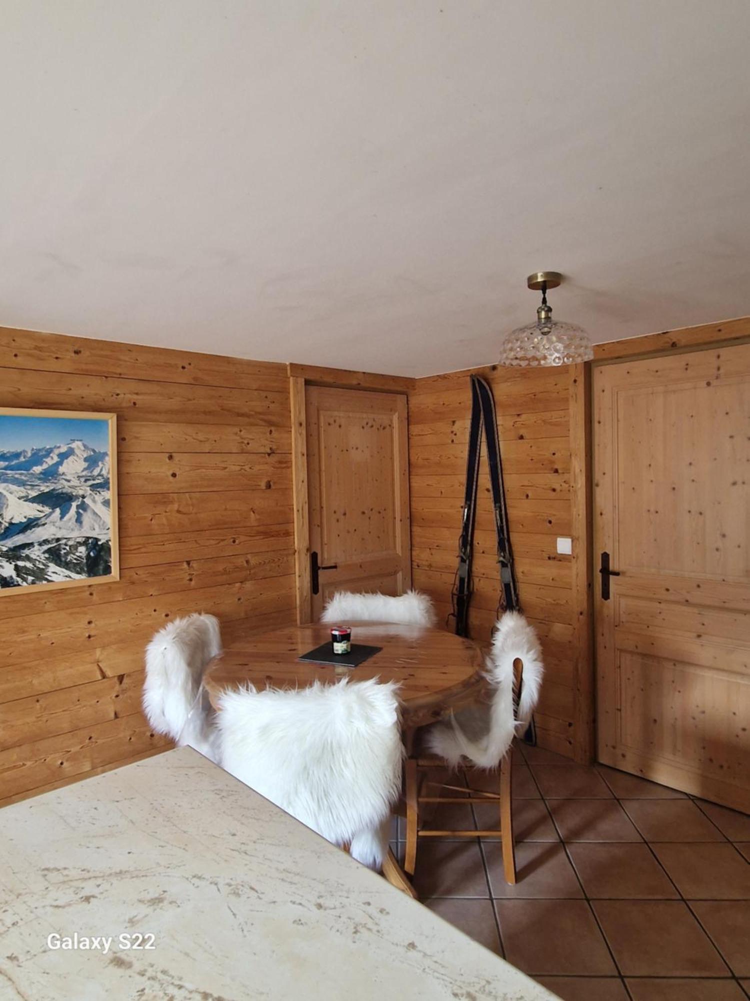 Apartmán Pierre De Famille Manigod Exteriér fotografie